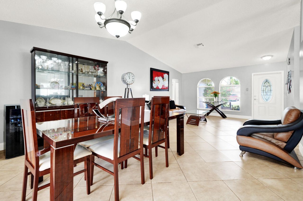 10090 SW 16th Place, Davie, FL 33324 Photo