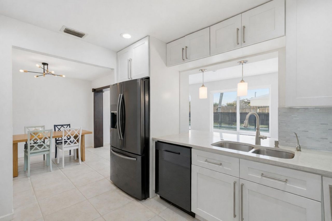 7520 SW 1st Street, Margate, FL 33068 Photo