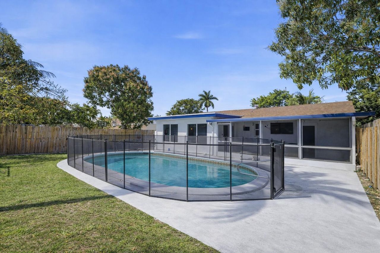 7520 SW 1st Street, Margate, FL 33068 Photo