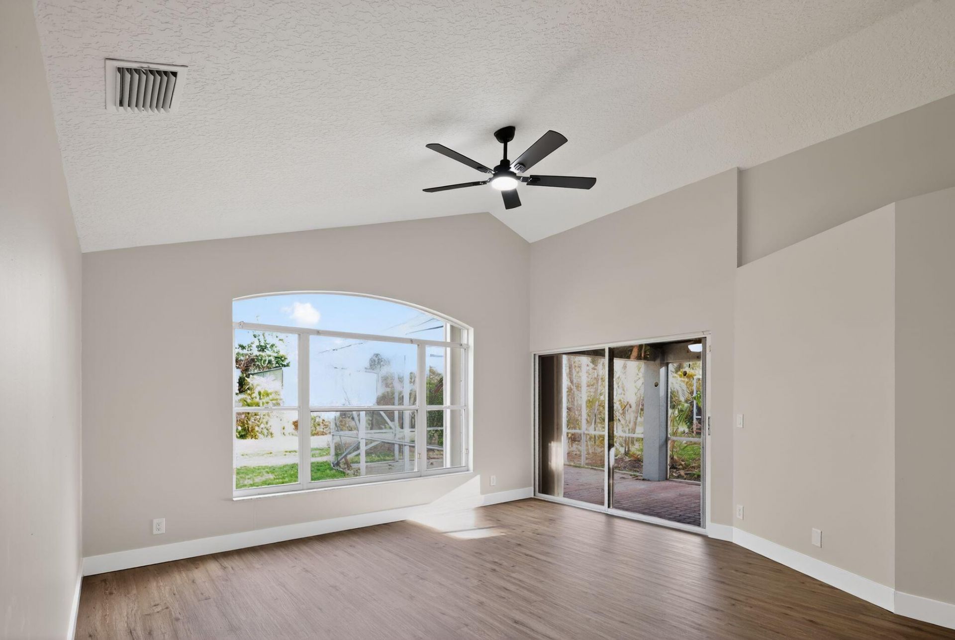 3037 Casa Rio Court, Riviera Beach, FL 33418 Photo