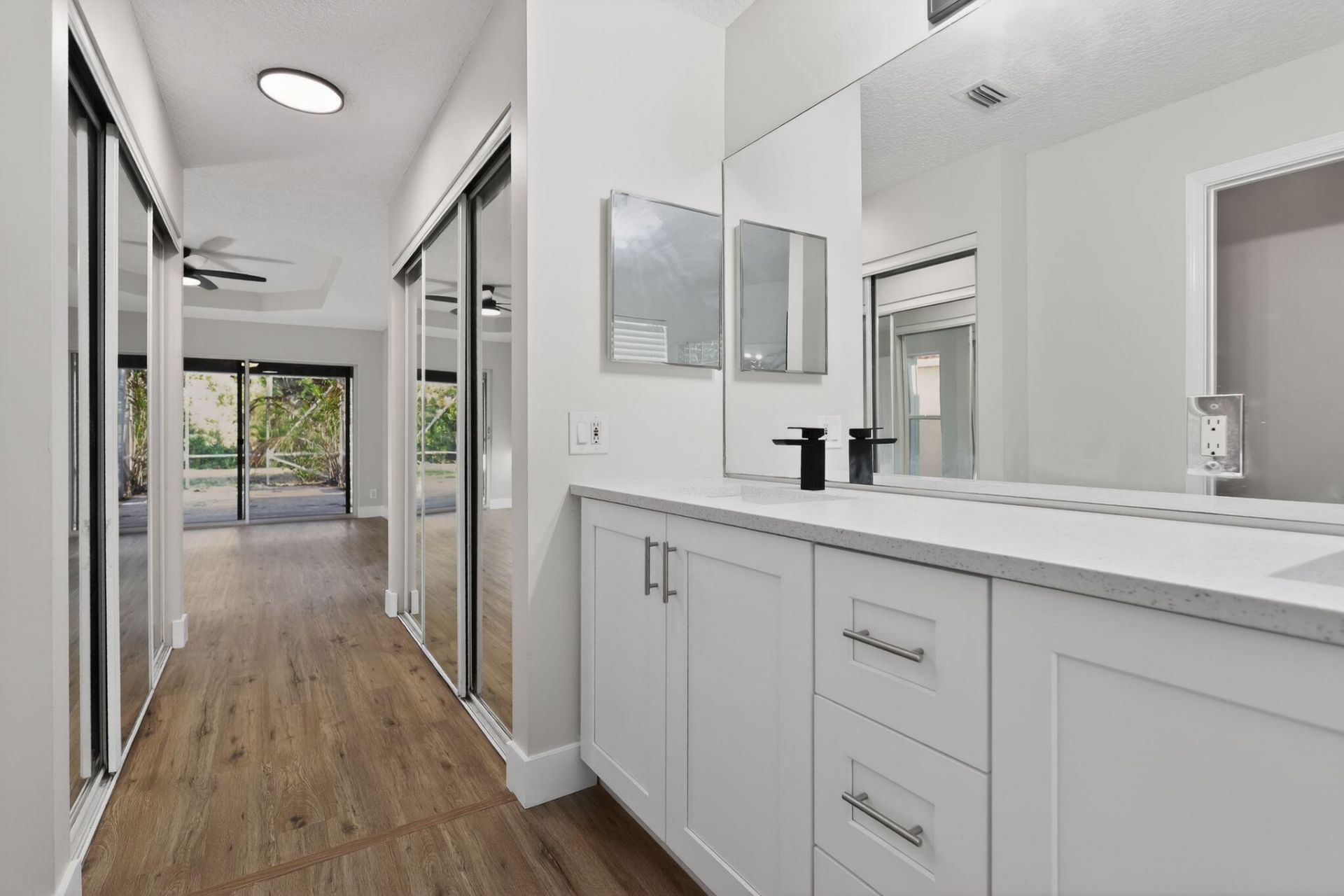 3037 Casa Rio Court, Riviera Beach, FL 33418 Photo