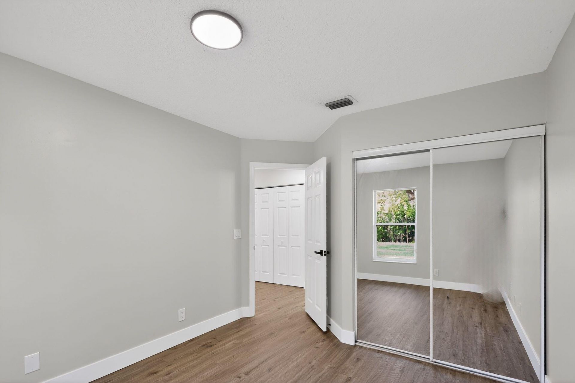 3037 Casa Rio Court, Riviera Beach, FL 33418 Photo