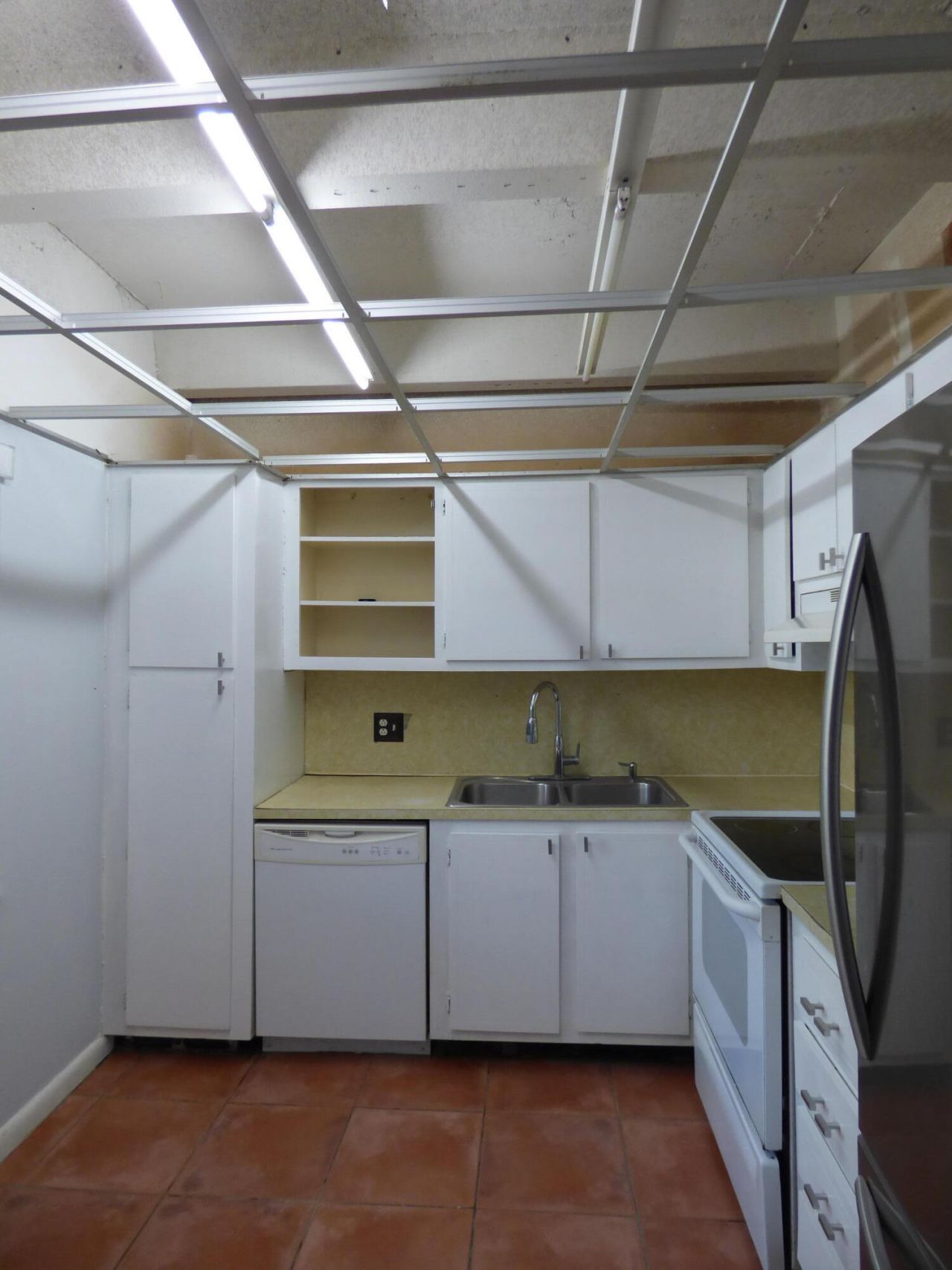 132 S South Cypress Rd, Pompano Beach, FL 33060 Photo