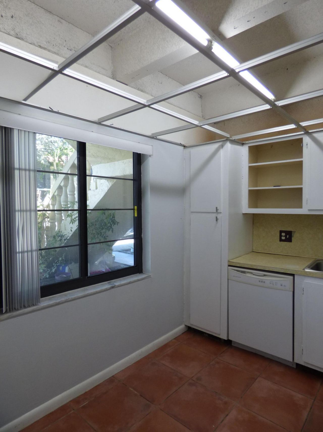 132 S South Cypress Rd, Pompano Beach, FL 33060 Photo