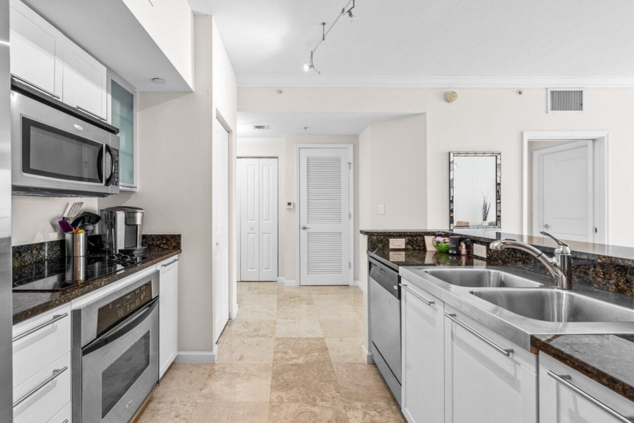 235 NE 1st Street, Unit 504, Delray Beach, FL 33444 Photo