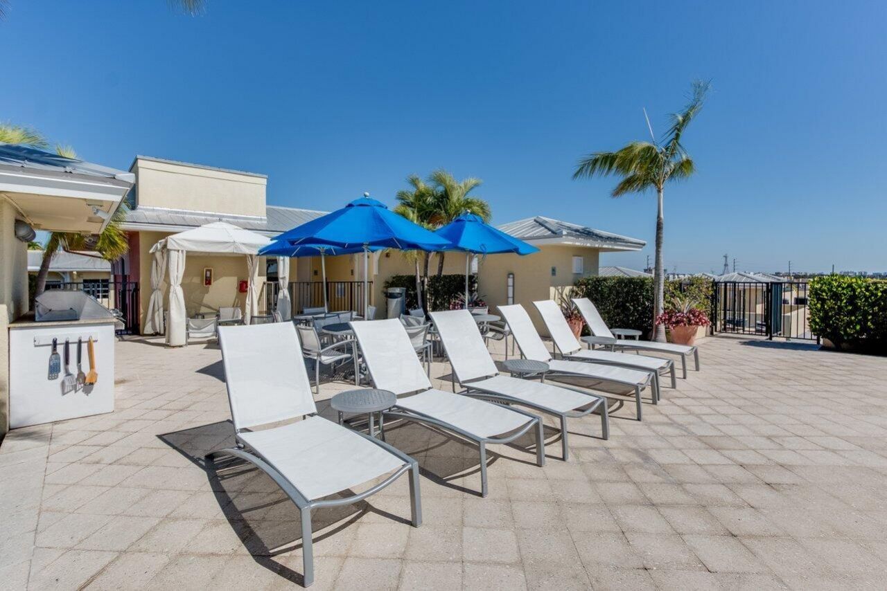 235 NE 1st Street, Unit 504, Delray Beach, FL 33444 Photo