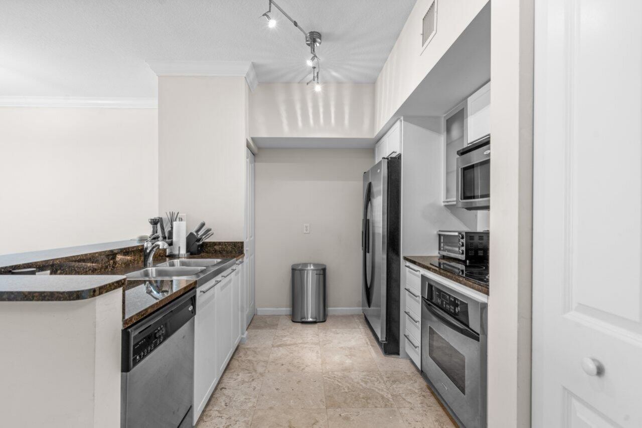 235 NE 1st Street, Unit 504, Delray Beach, FL 33444 Photo