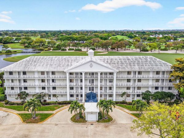2421 Village Boulevard, Unit 406, West Palm Beach, FL 33409