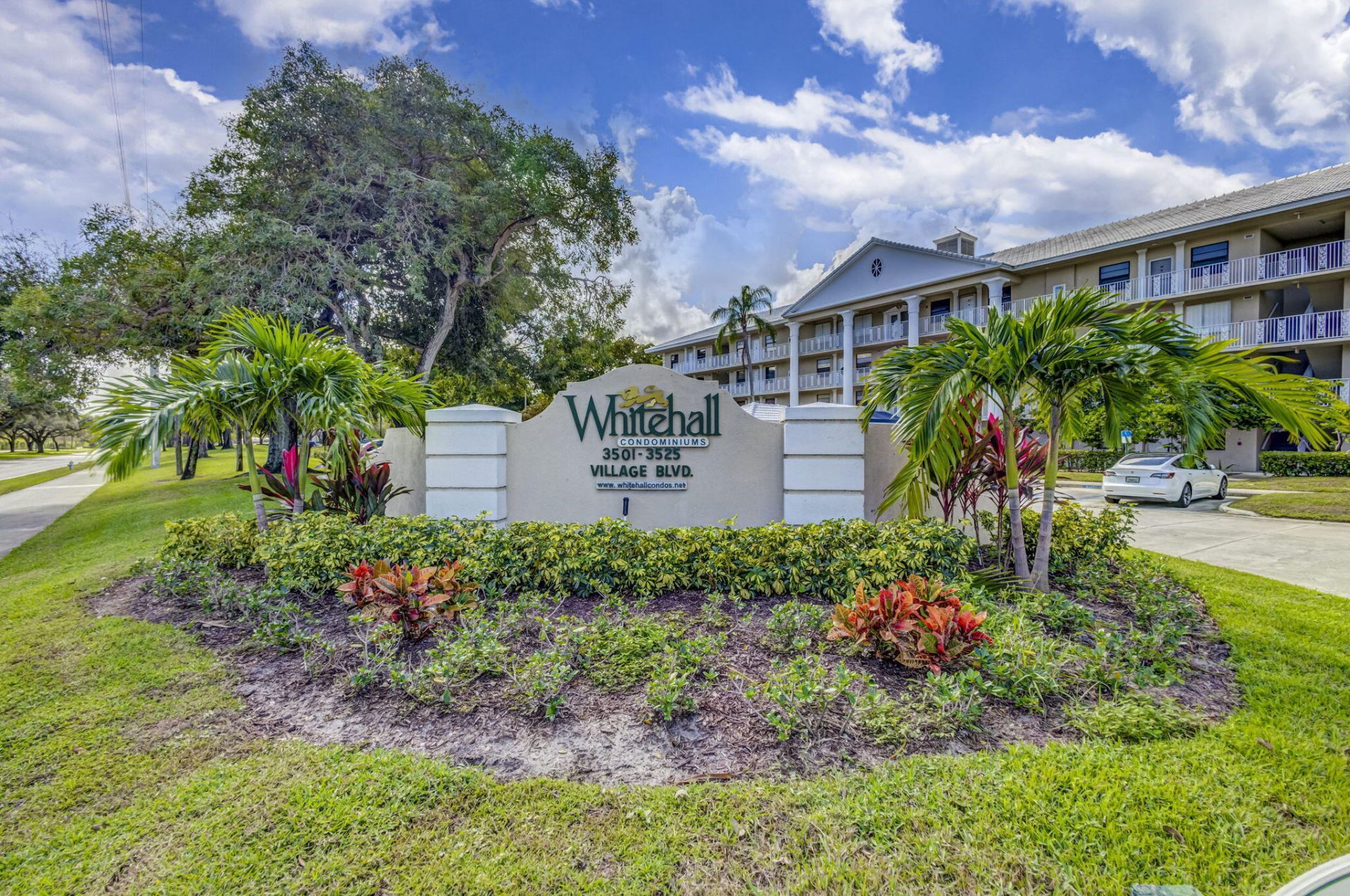 2421 Village Boulevard, Unit 406, West Palm Beach, FL 33409 Photo