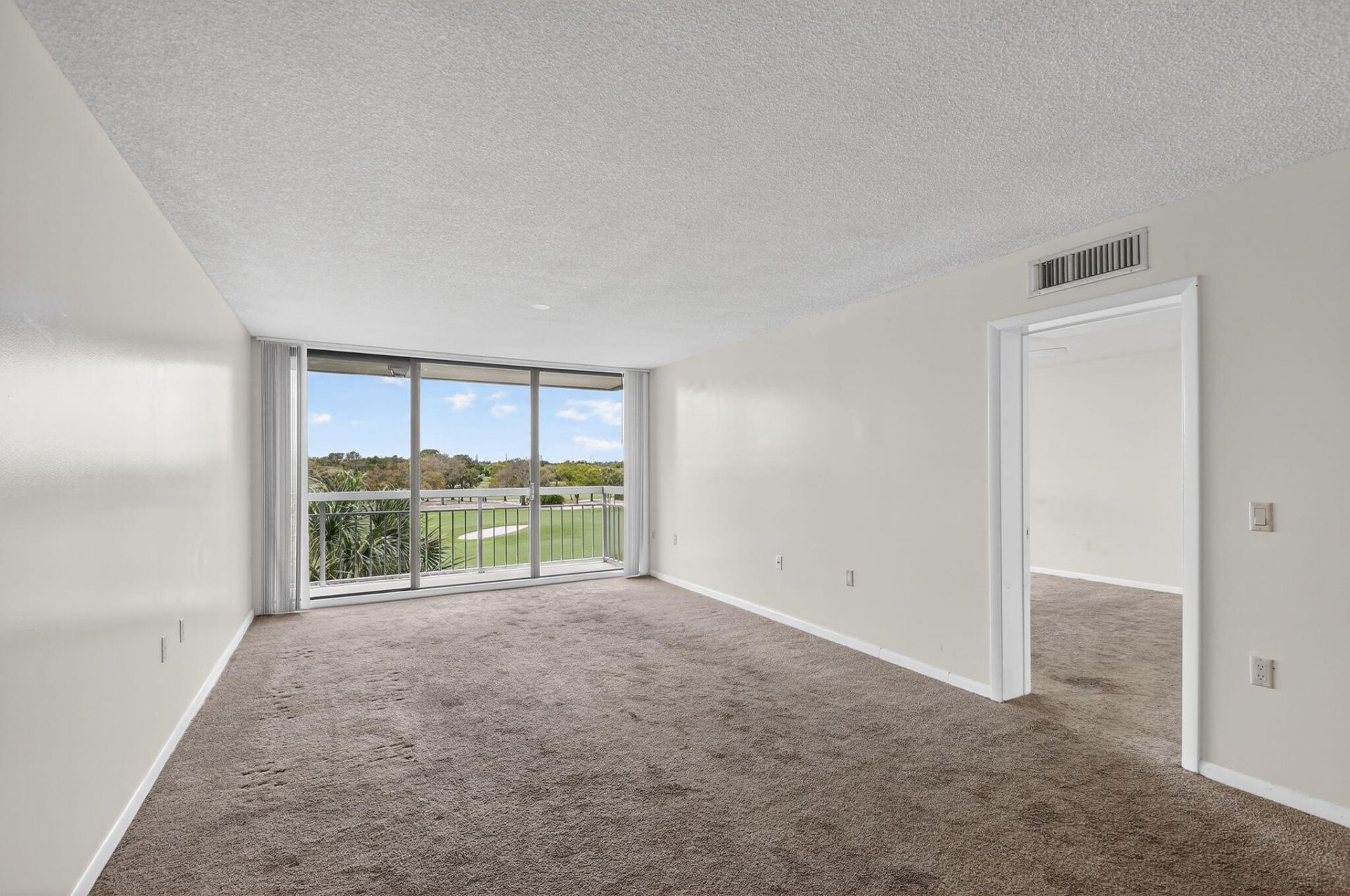 2421 Village Boulevard, Unit 406, West Palm Beach, FL 33409 Photo