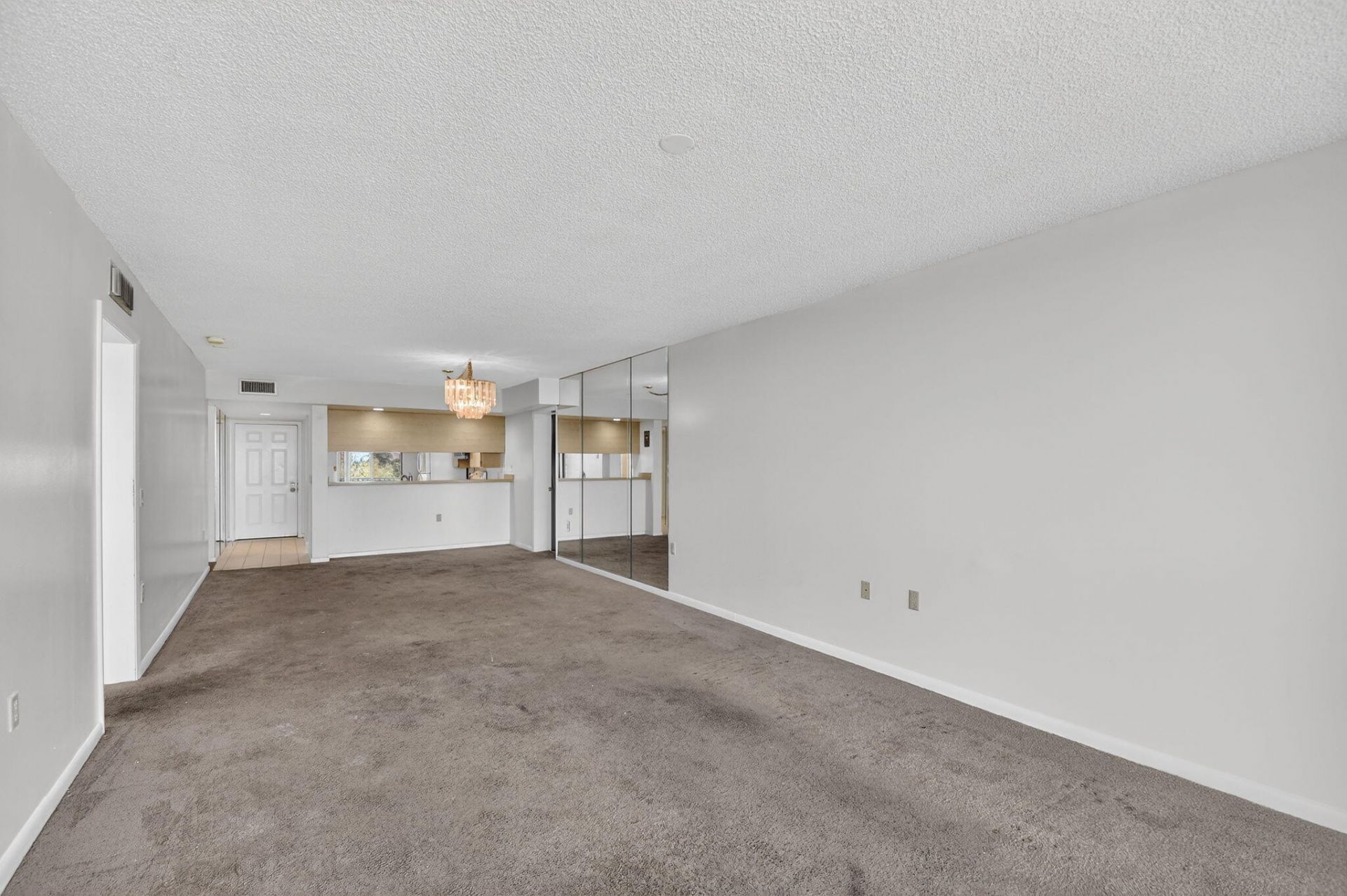 2421 Village Boulevard, Unit 406, West Palm Beach, FL 33409 Photo