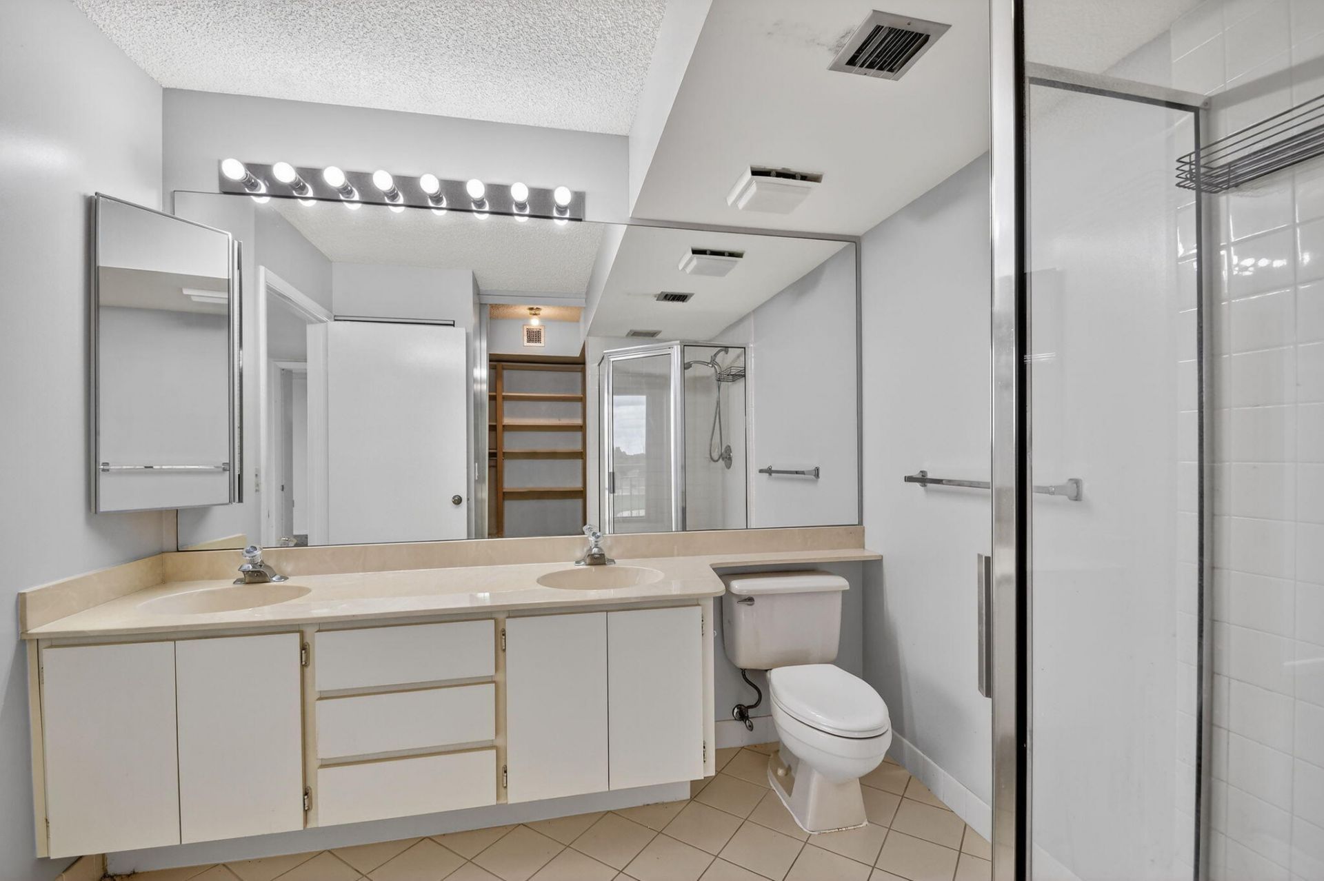 2421 Village Boulevard, Unit 406, West Palm Beach, FL 33409 Photo