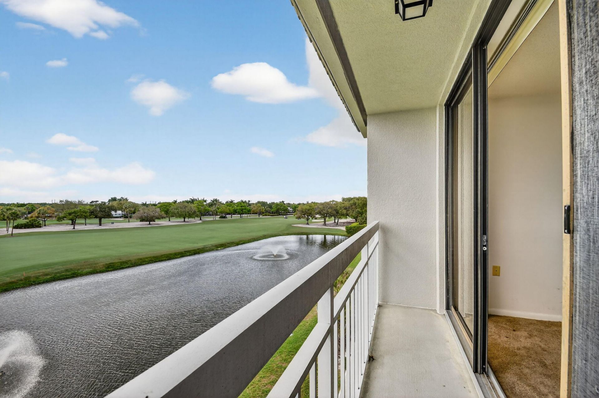 2421 Village Boulevard, Unit 406, West Palm Beach, FL 33409 Photo