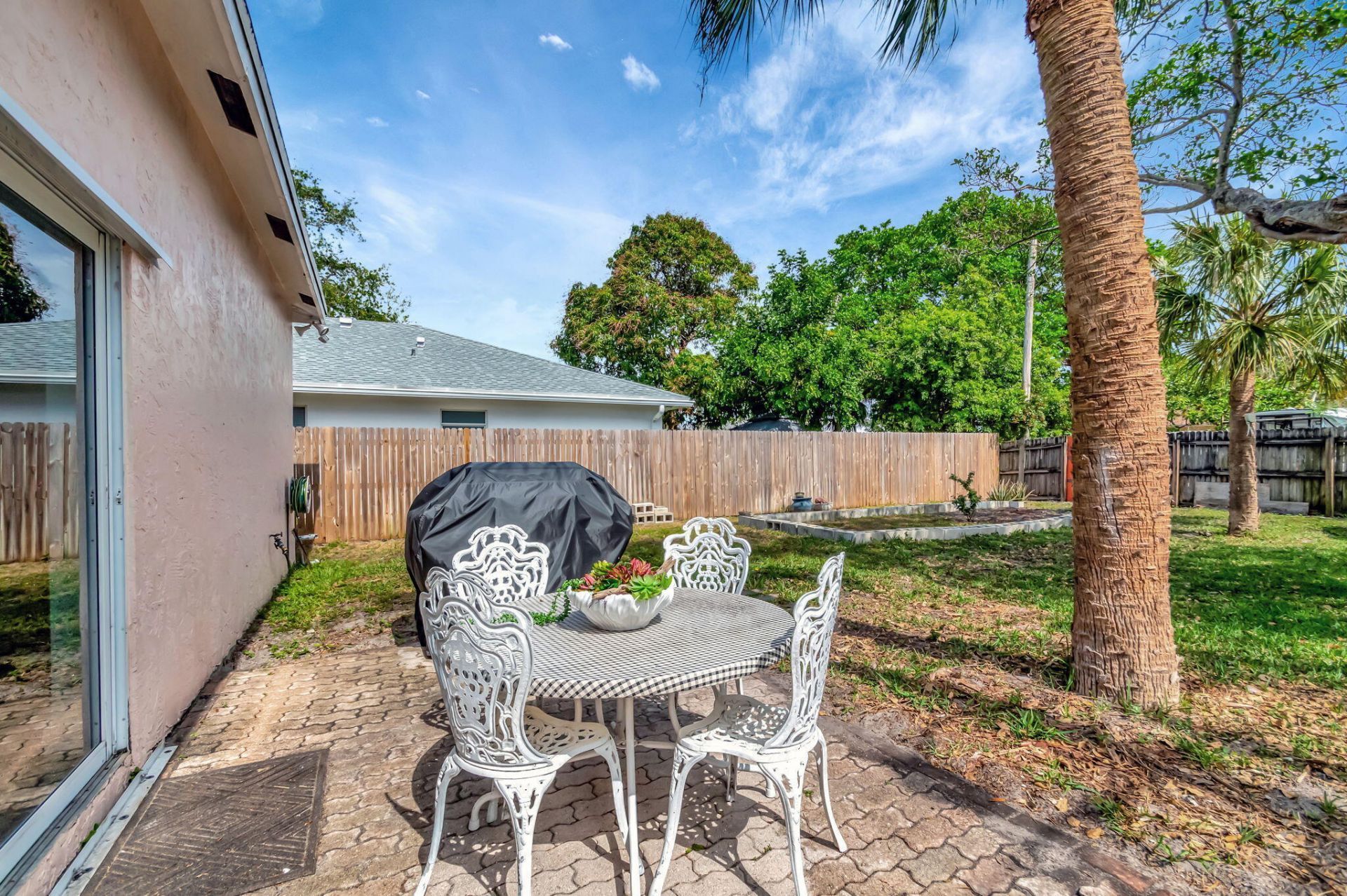 1616 S Johnson Street, Lake Worth Beach, FL 33460 Photo