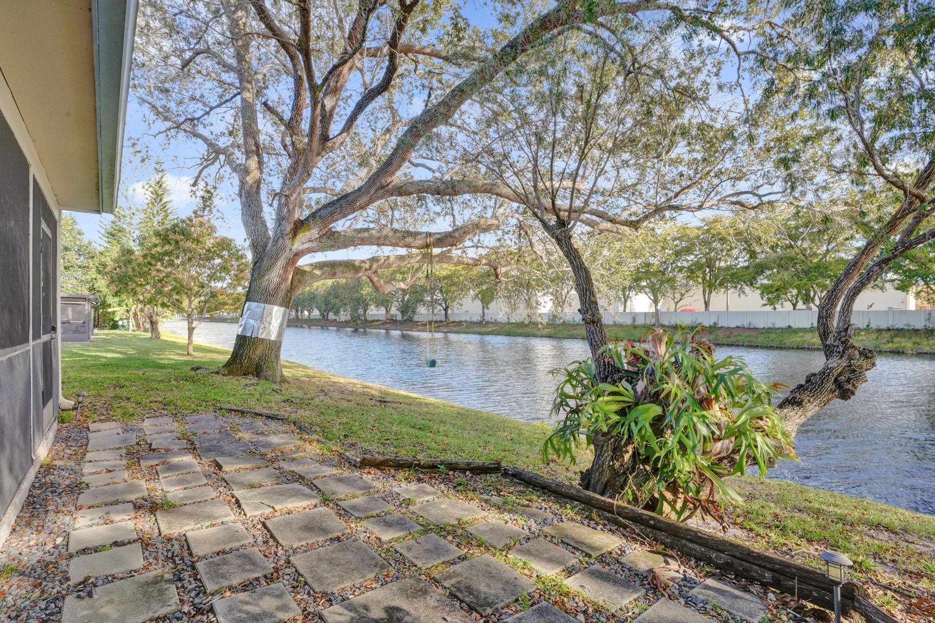 7826 NW 60th Street, Tamarac, FL 33321 Photo