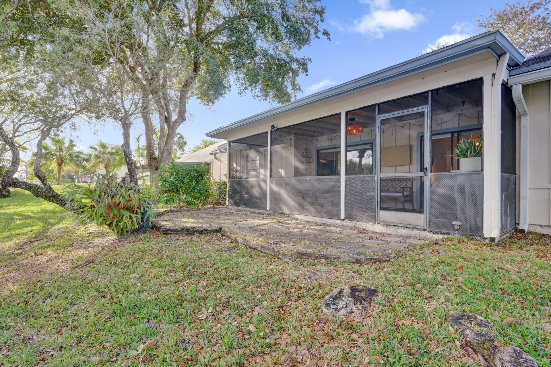 7826 NW 60th Street, Tamarac, FL 33321 Photo