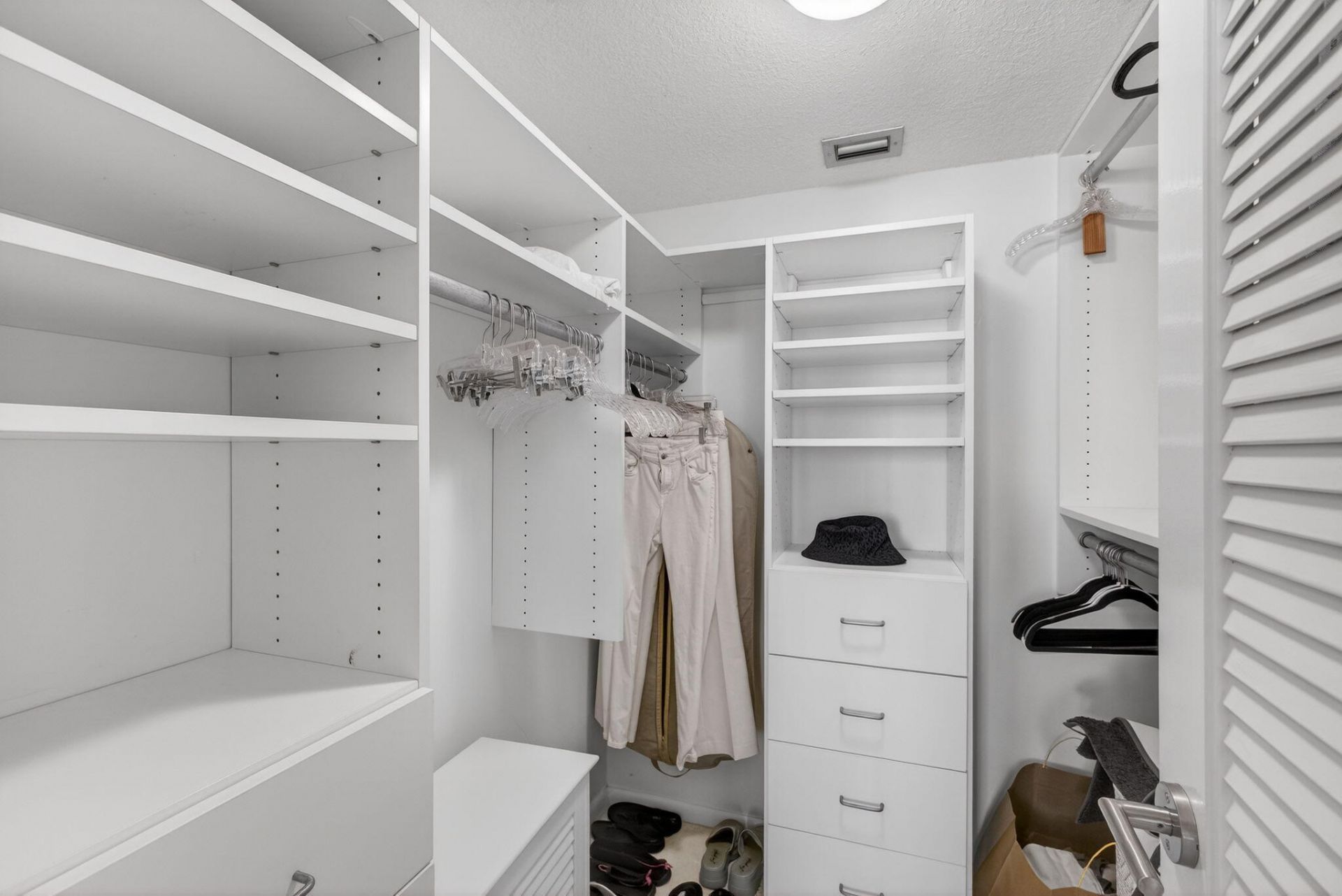 4200 N Ocean Drive, Unit 2-1706, Riviera Beach, FL 33404 Photo