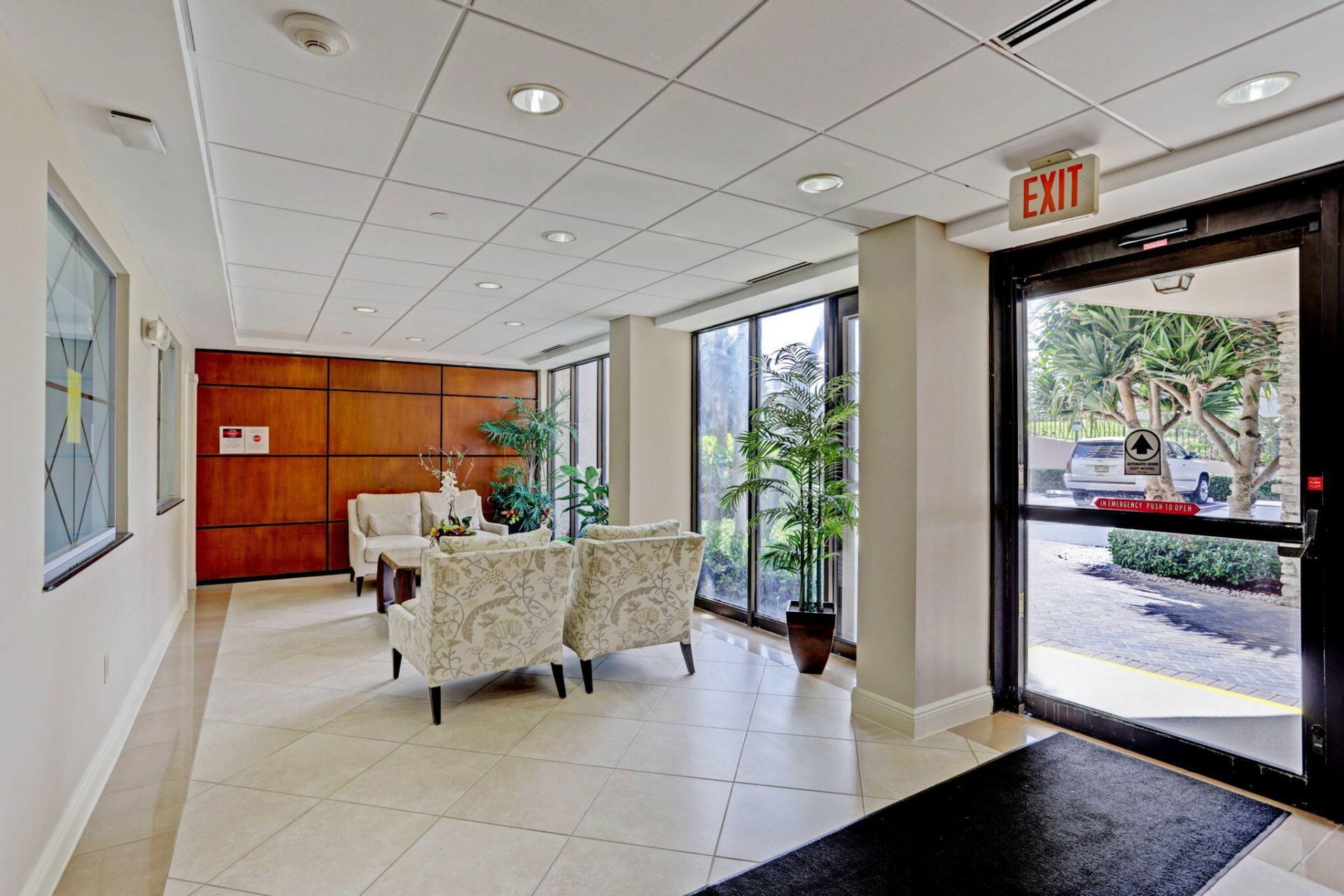 4200 N Ocean Drive, Unit 2-1706, Riviera Beach, FL 33404 Photo