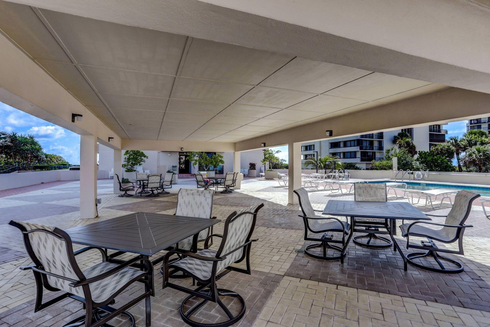 4200 N Ocean Drive, Unit 2-1706, Riviera Beach, FL 33404 Photo