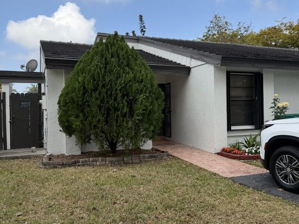 15022 SW 127th Place, Miami, FL 33186