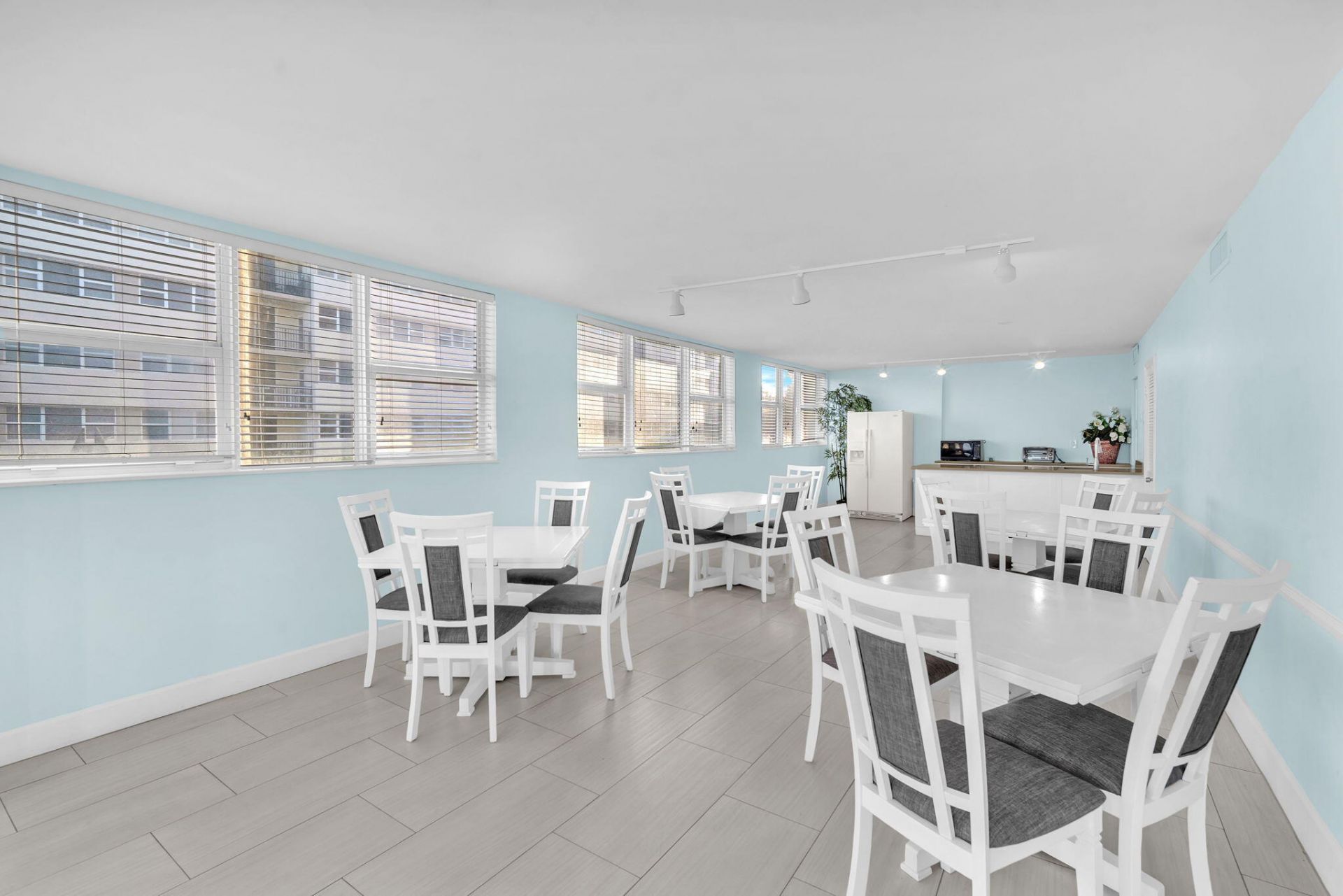 1239 Hillsboro Mile Hillsboro Mile, Unit 202, Hillsboro Beach, FL 33062 Photo