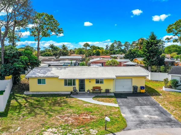 691 Snead Circle, West Palm Beach, FL 33413