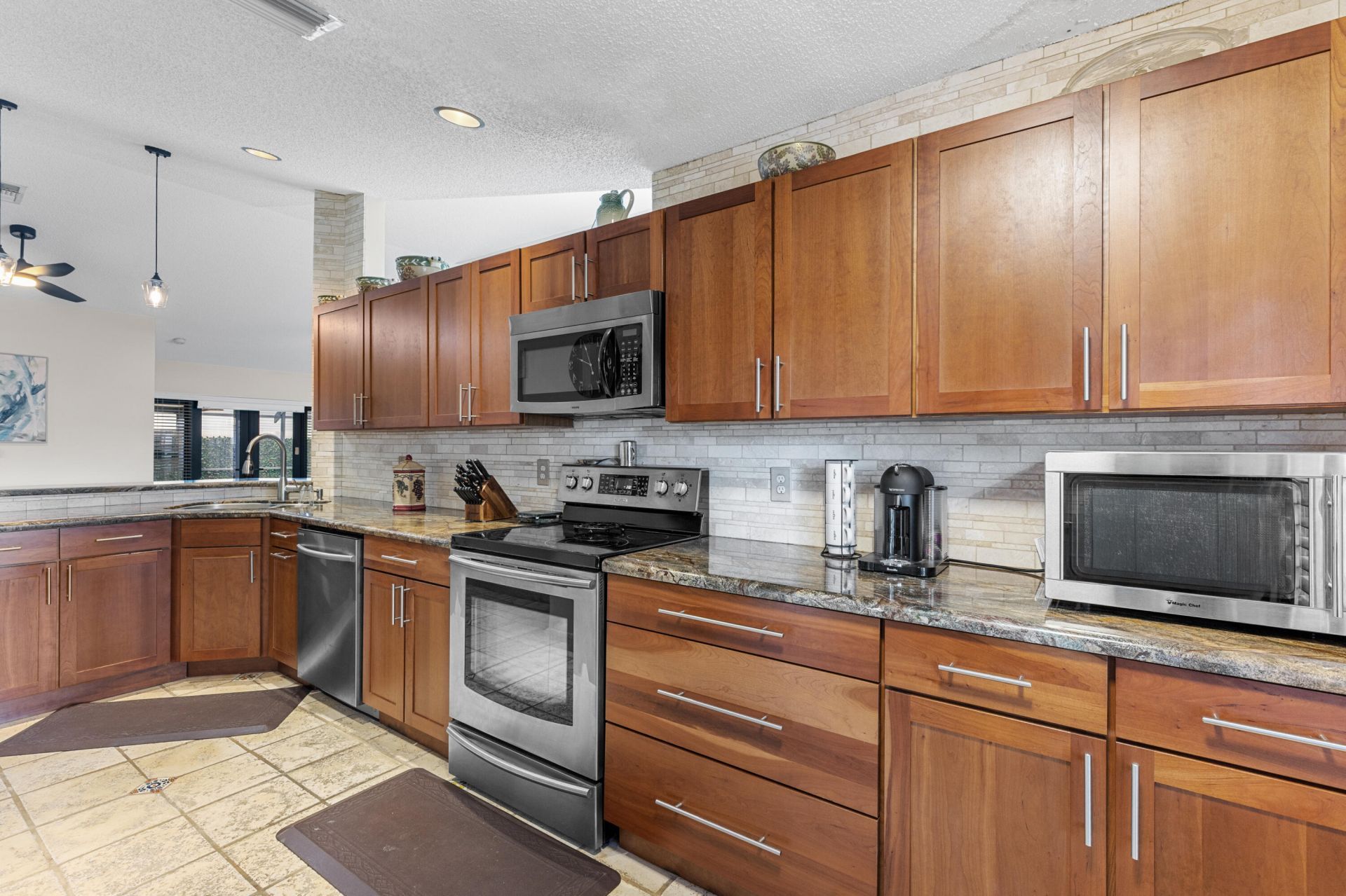 12455 SW 7th Place, Davie, FL 33325 Photo