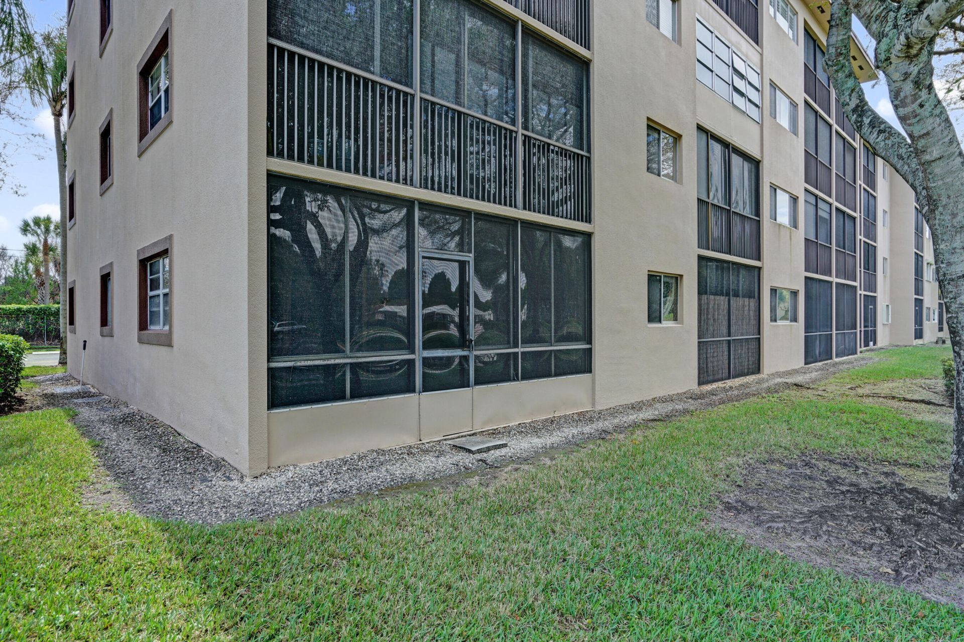 13455 SW 16th Ct, Unit 114f, Pembroke Pines, FL 33027 Photo