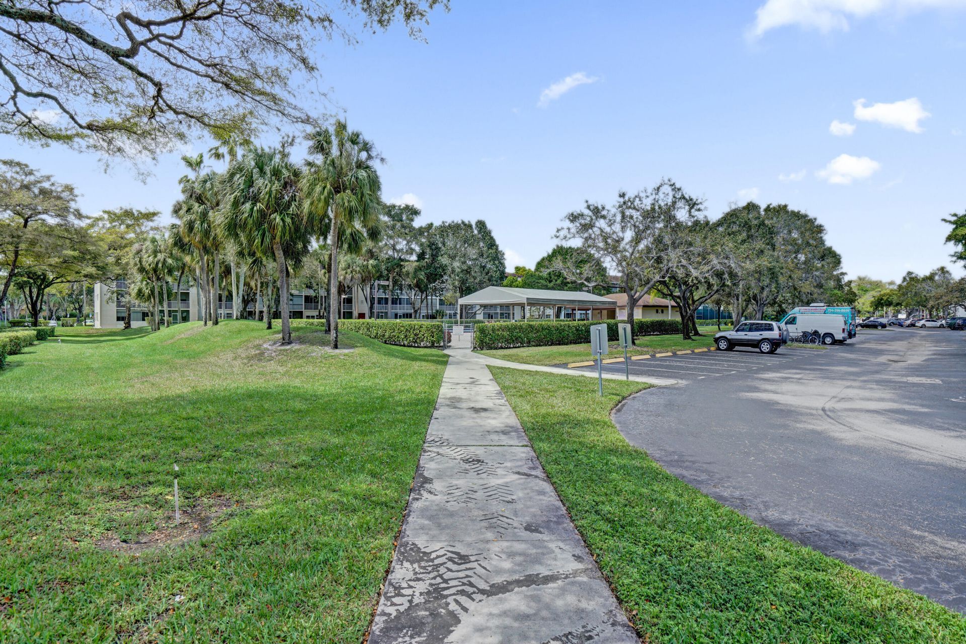 13455 SW 16th Ct, Unit 114f, Pembroke Pines, FL 33027 Photo