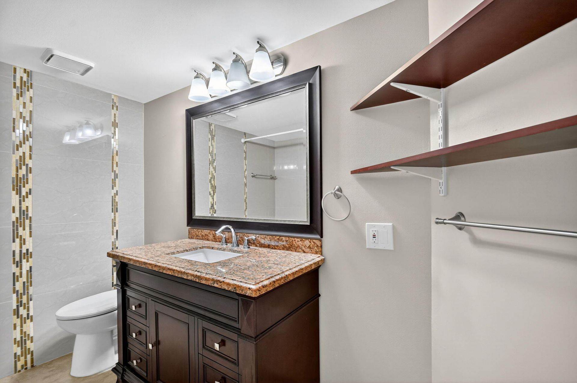 5040 Rose Hill Drive, Unit 206, Boynton Beach, FL 33437 Photo