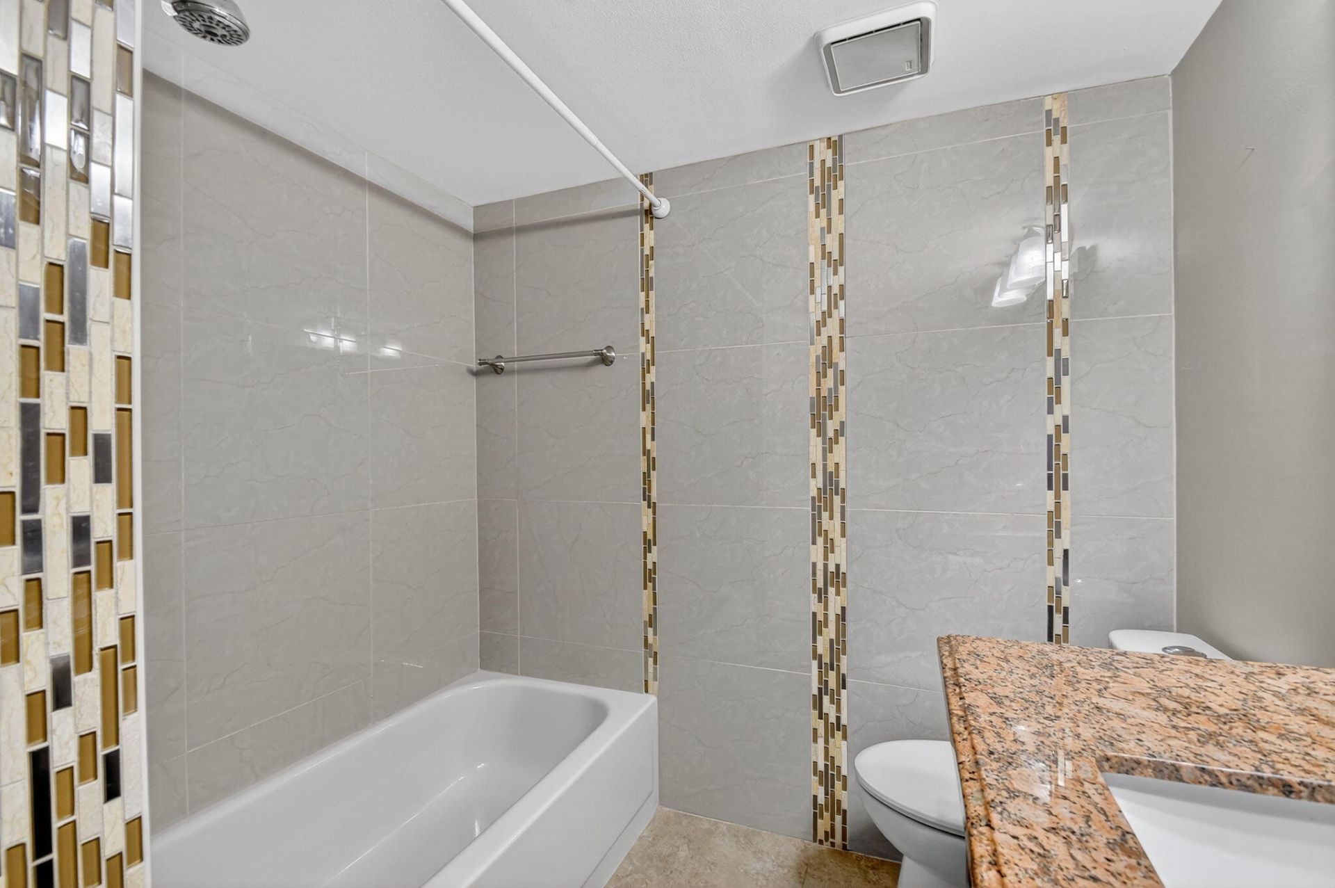 5040 Rose Hill Drive, Unit 206, Boynton Beach, FL 33437 Photo