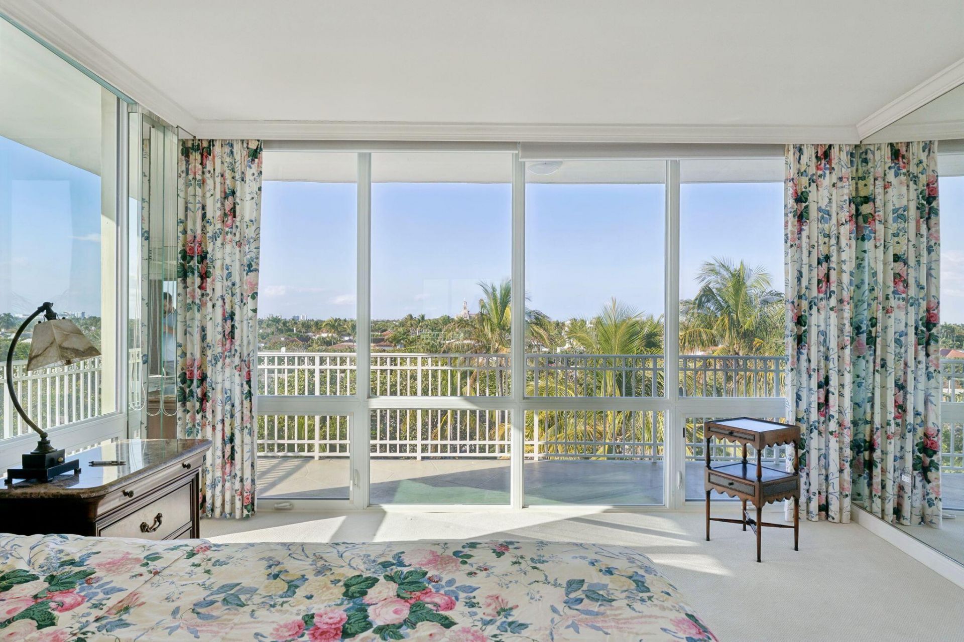 100 Royal Palm Way, Unit G5, Palm Beach, FL 33480 Photo