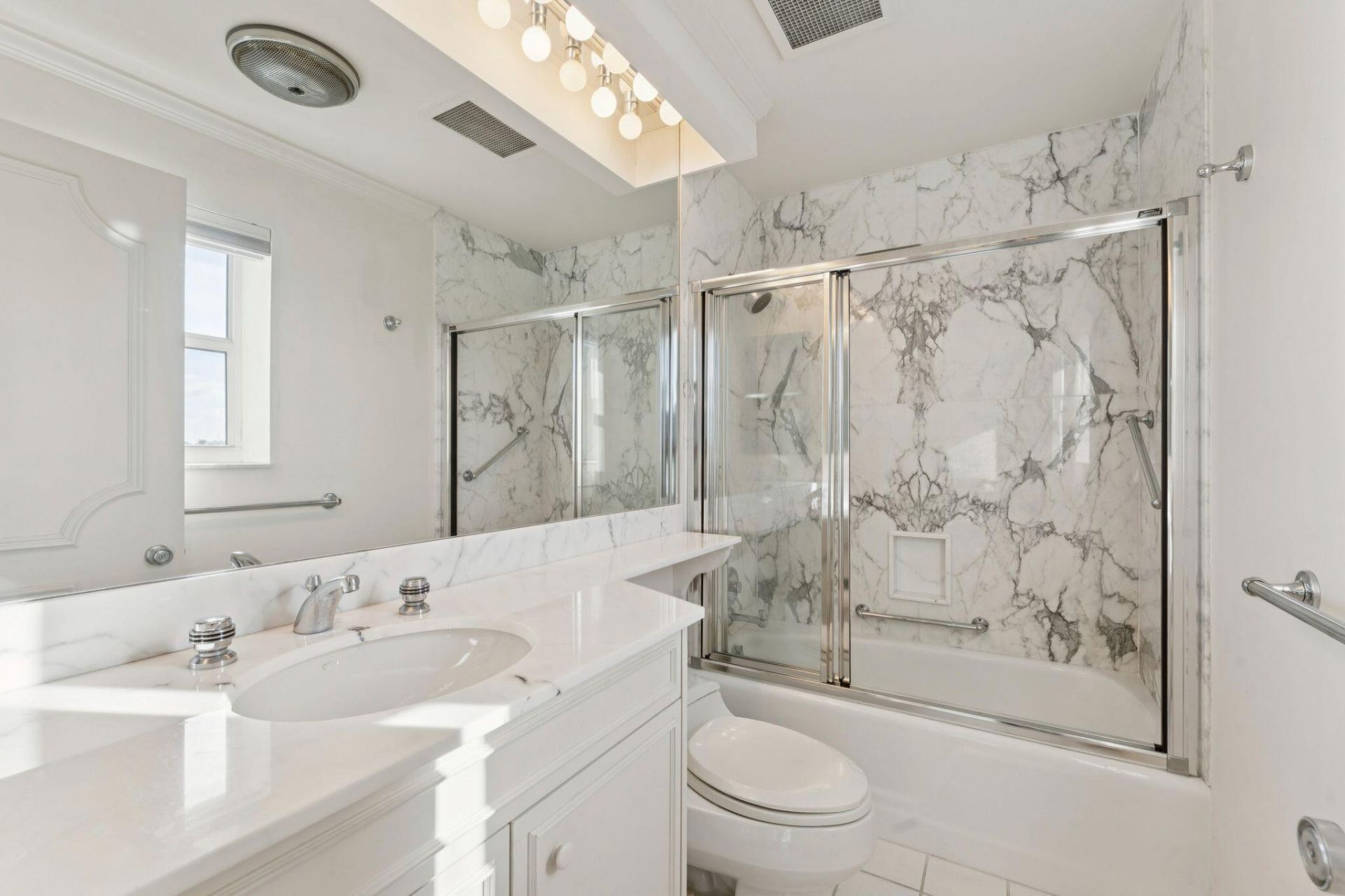 100 Royal Palm Way, Unit G5, Palm Beach, FL 33480 Photo