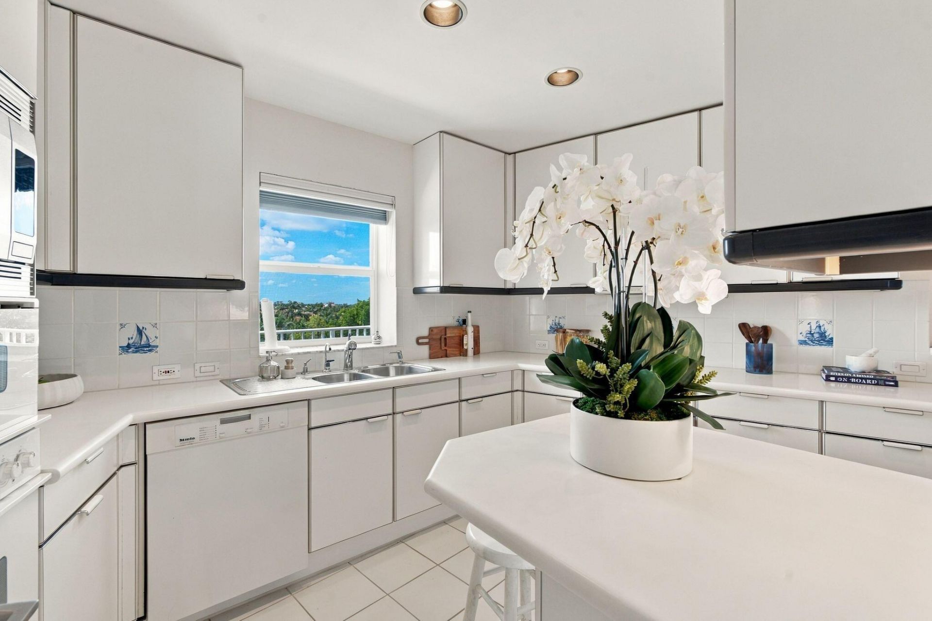 100 Royal Palm Way, Unit G5, Palm Beach, FL 33480 Photo