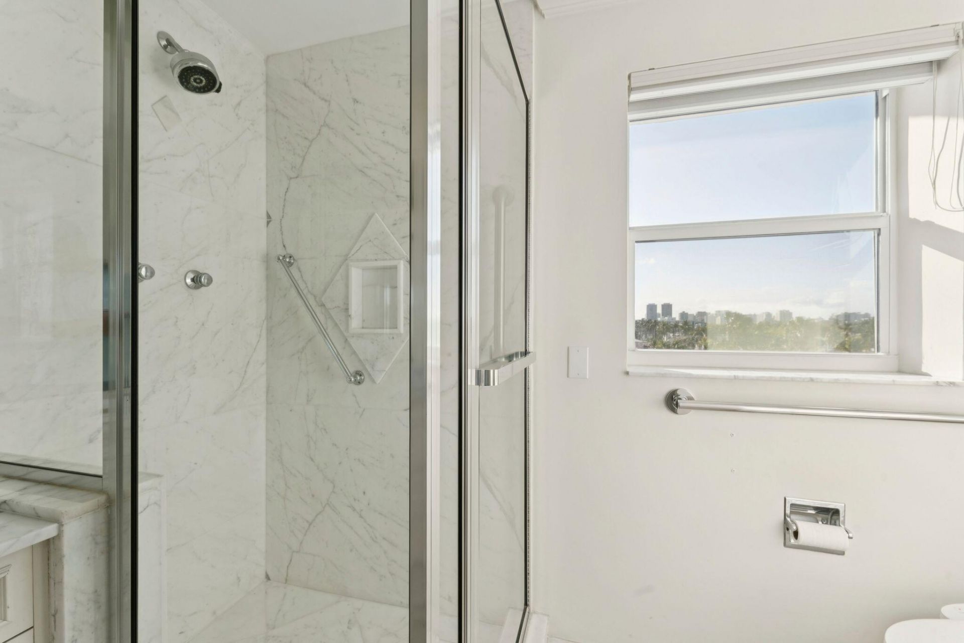 100 Royal Palm Way, Unit G5, Palm Beach, FL 33480 Photo