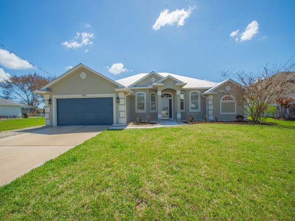 5952 NW Favian Avenue, Port St. Lucie, FL 34986