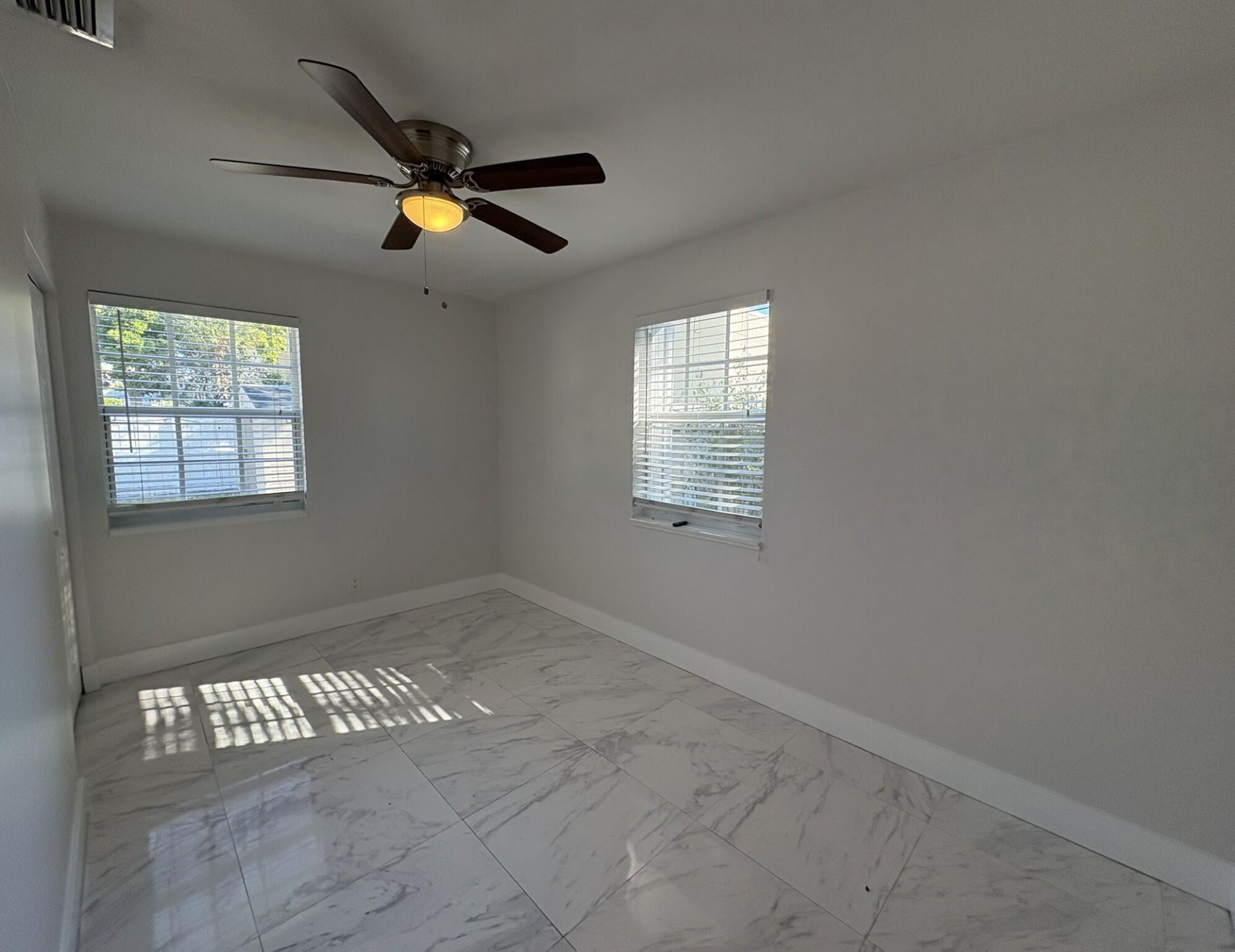 5620 Hobart Avenue, West Palm Beach, FL 33405 Photo