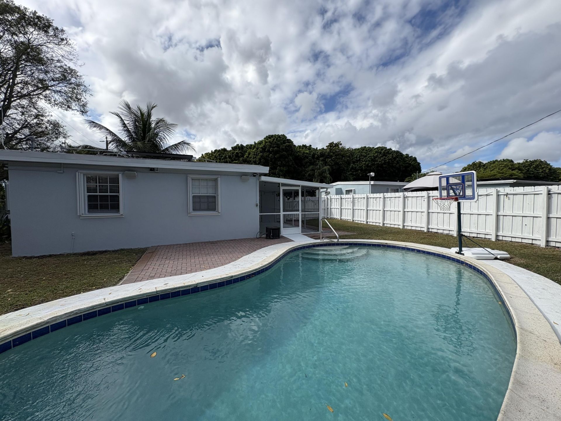 5620 Hobart Avenue, West Palm Beach, FL 33405 Photo