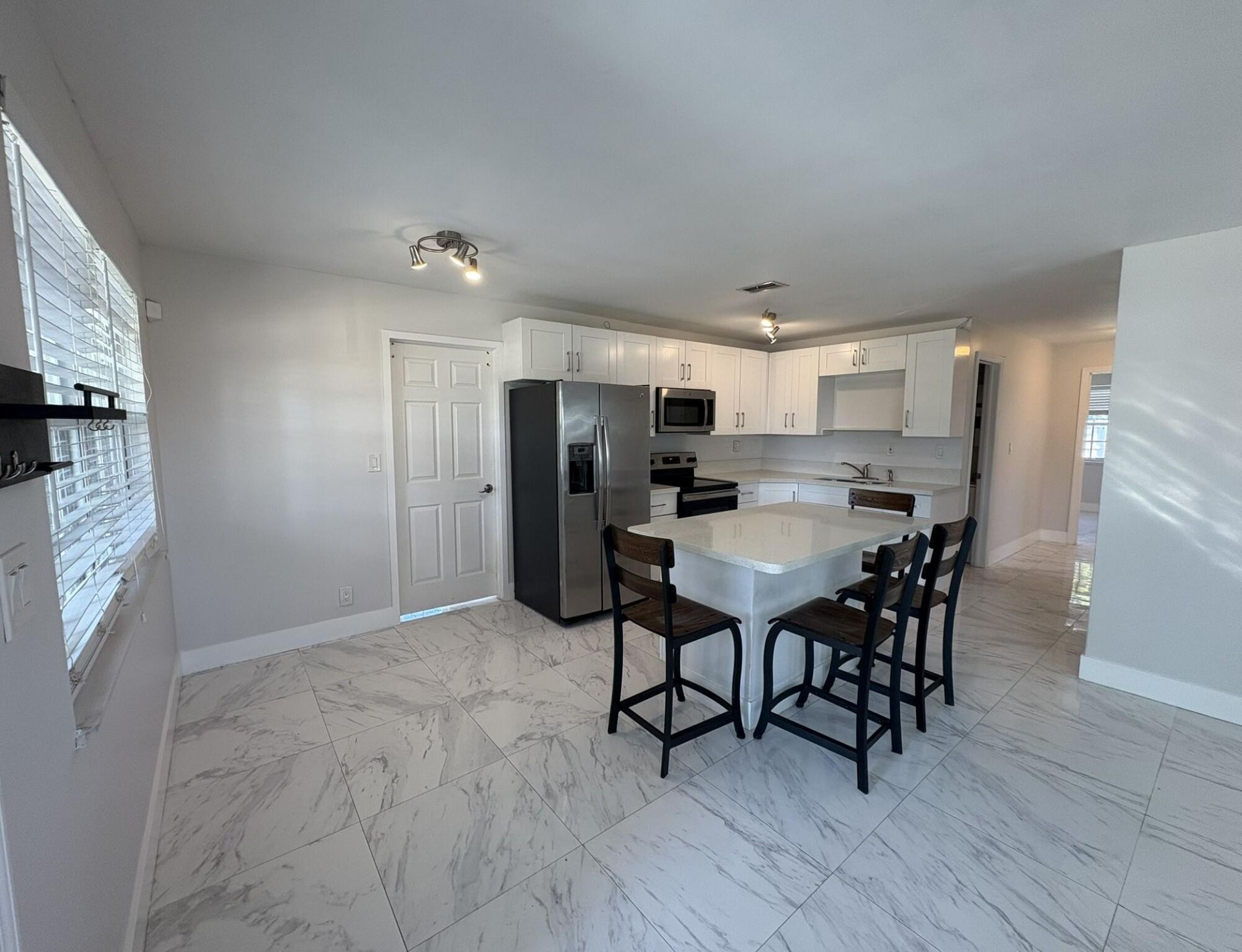 5620 Hobart Avenue, West Palm Beach, FL 33405 Photo