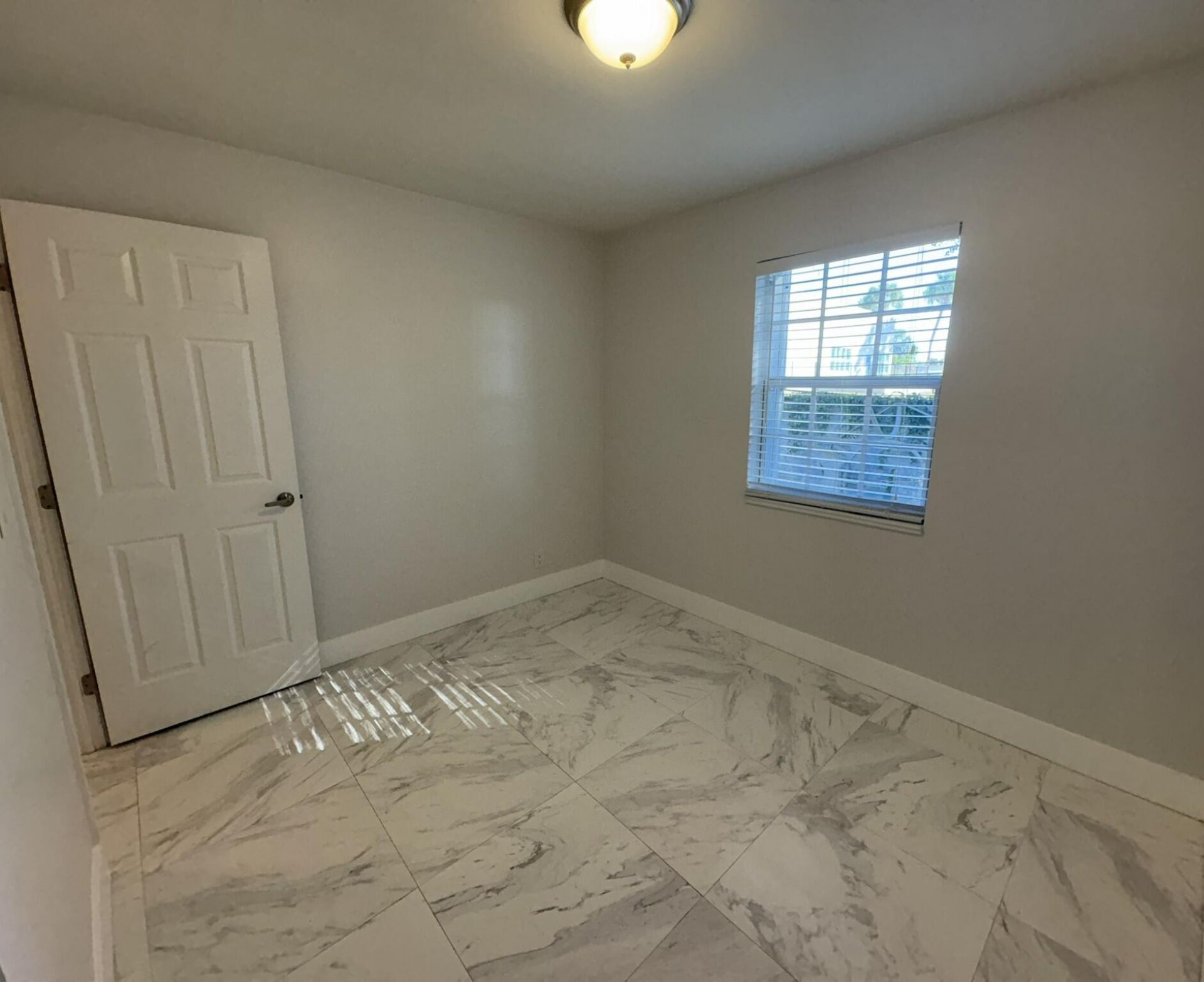 5620 Hobart Avenue, West Palm Beach, FL 33405 Photo