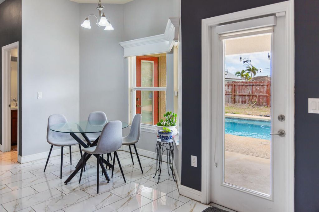 4633 SW Junietta Terrace, Port Saint Lucie, FL 34953 Photo