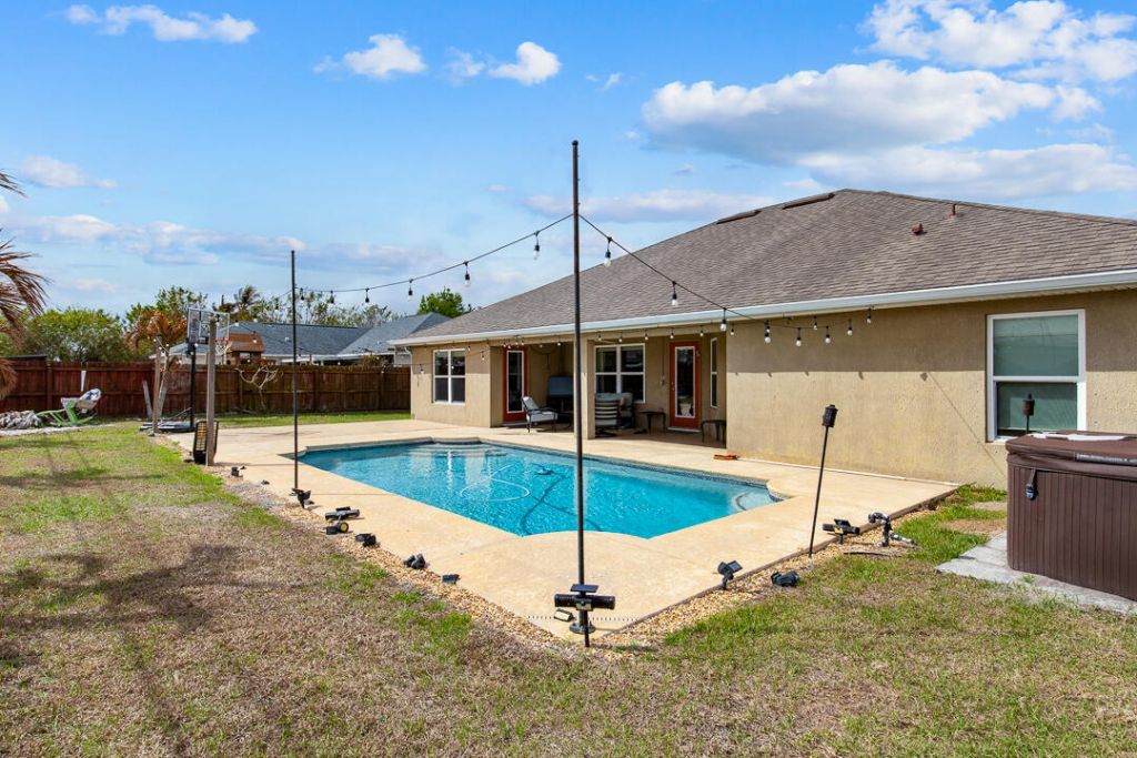 4633 SW Junietta Terrace, Port Saint Lucie, FL 34953 Photo