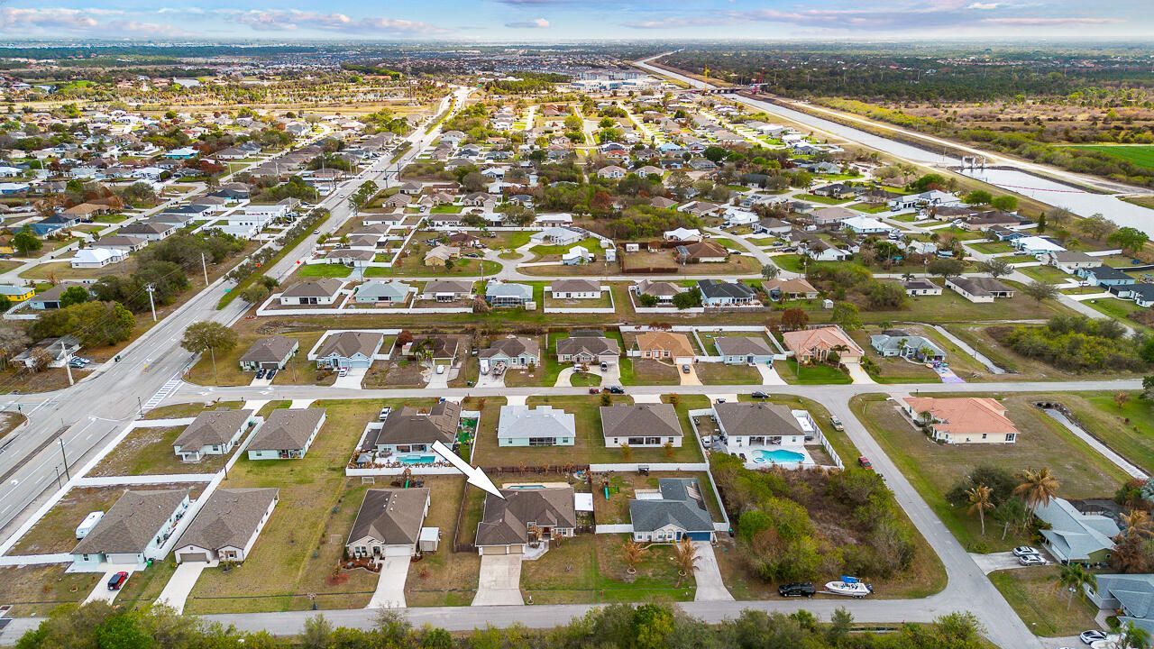 4633 SW Junietta Terrace, Port Saint Lucie, FL 34953 Photo