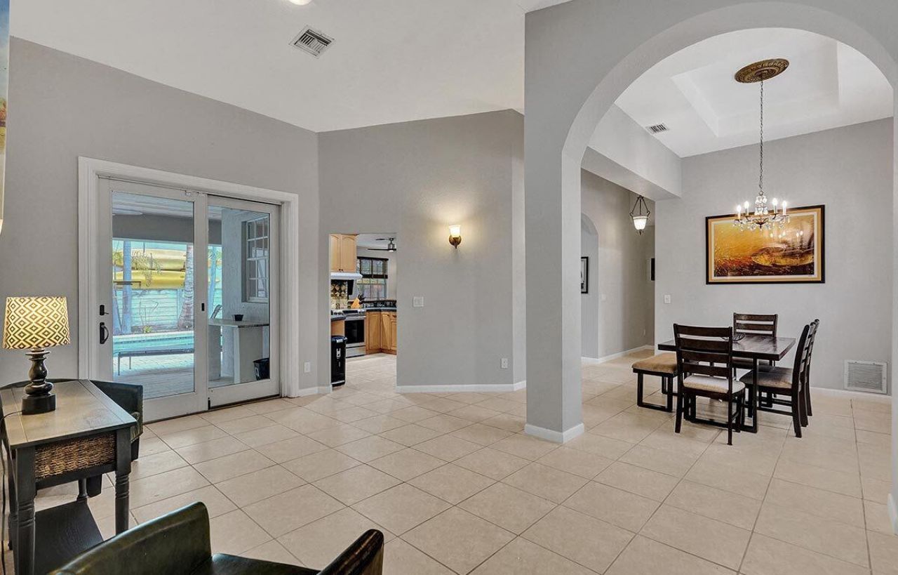 2105 SW 12th Ter, Fort Lauderdale, FL 33315 Photo