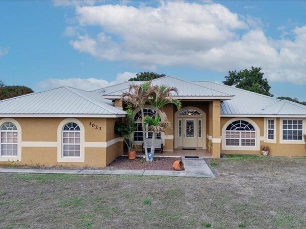 1023 Caribbean Avenue, Clewiston, FL 33440