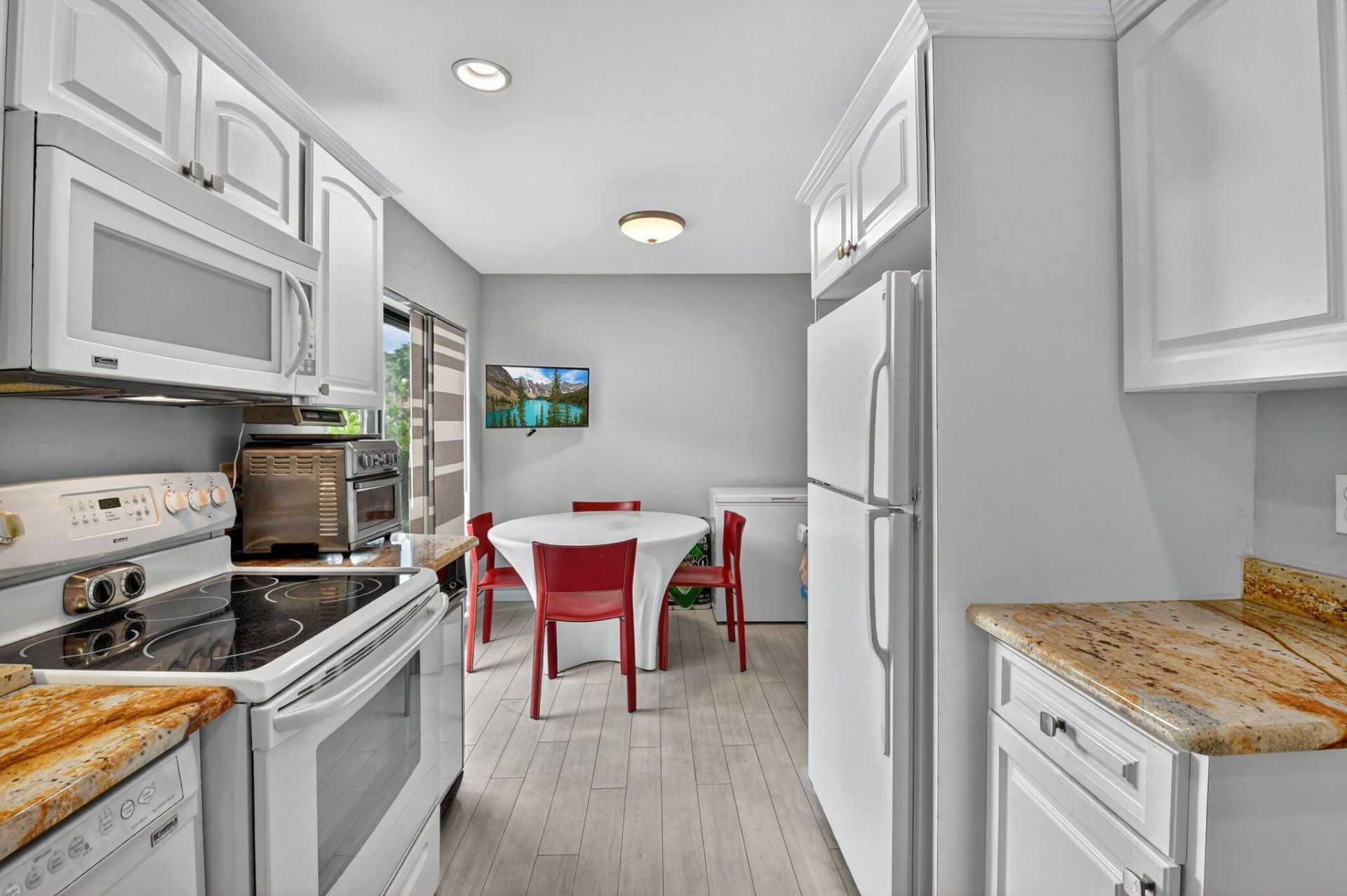 8 Stratford Drive E, Unit C, Boynton Beach, FL 33436 Photo