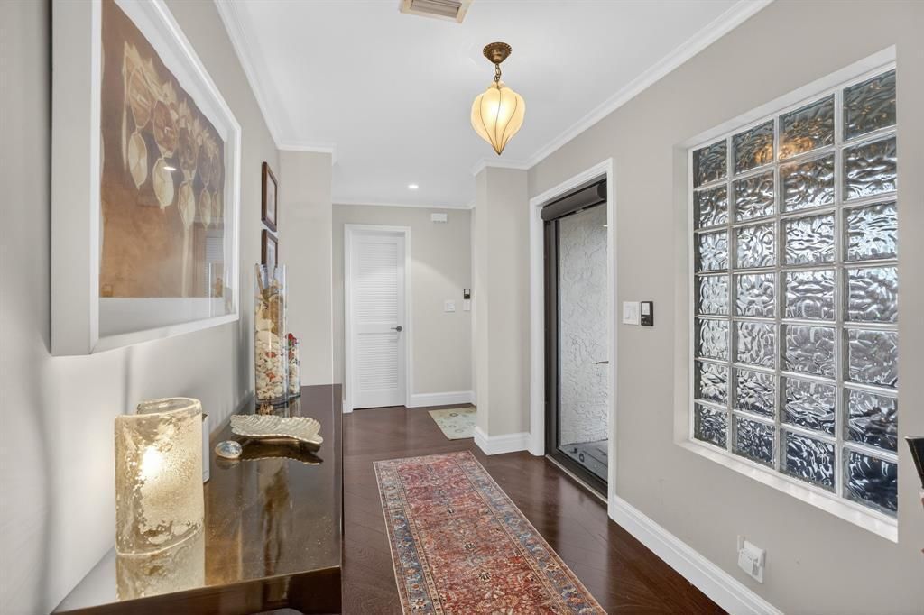 210 Washingtonia Avenue, Lauderdale by the Sea, FL 33308 Photo