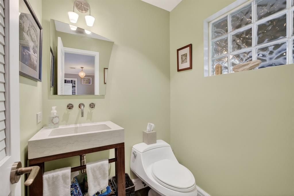 210 Washingtonia Avenue, Lauderdale by the Sea, FL 33308 Photo