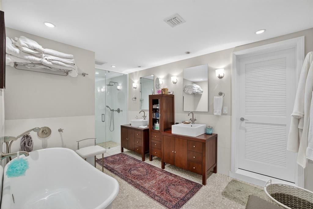 210 Washingtonia Avenue, Lauderdale by the Sea, FL 33308 Photo