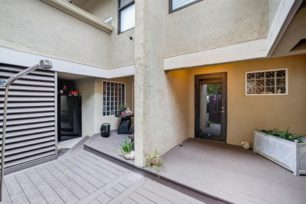 210 Washingtonia Avenue, Lauderdale by the Sea, FL 33308 Photo